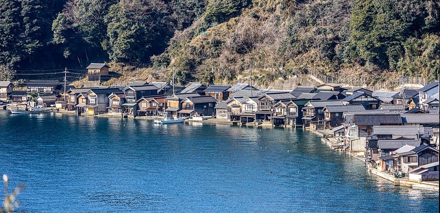 伊根浦の舟屋群