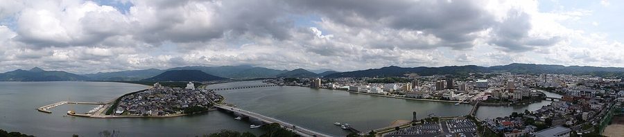 唐津城から見た唐津市街のパノラマ