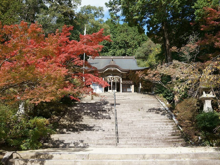 仁比山神社の拝殿