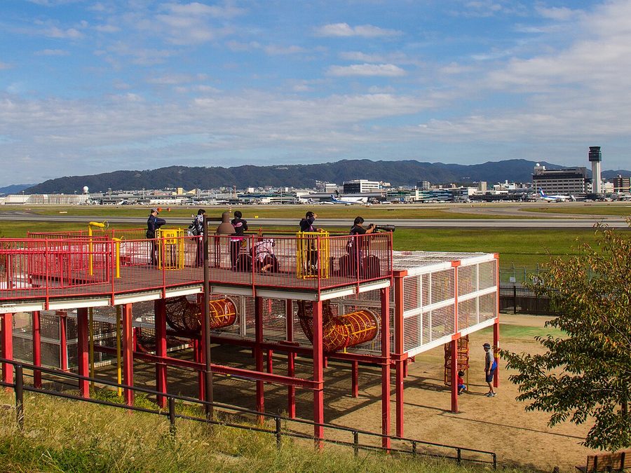 伊丹スカイパーク「冒険の丘」のキューブアドベンチャー