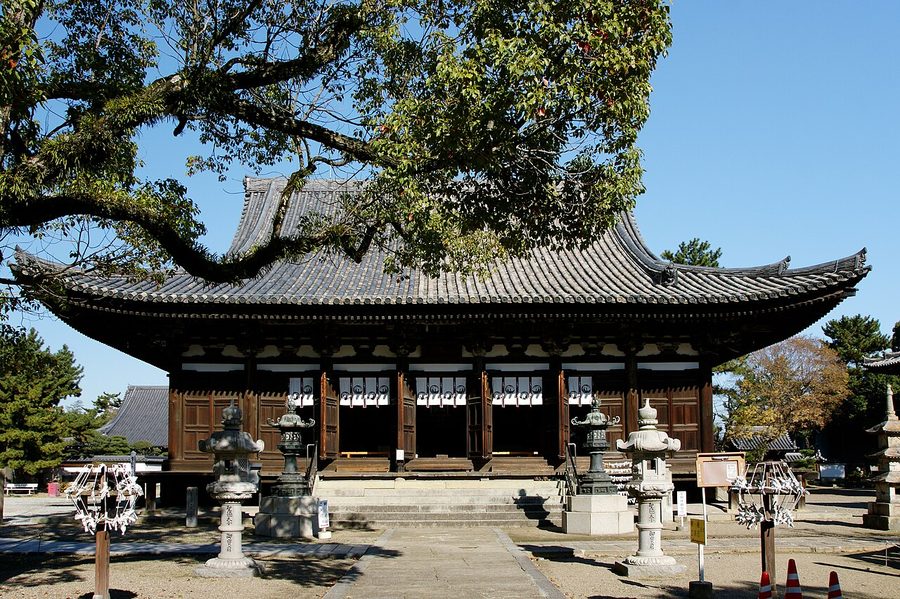 鶴林寺の本堂(国宝)