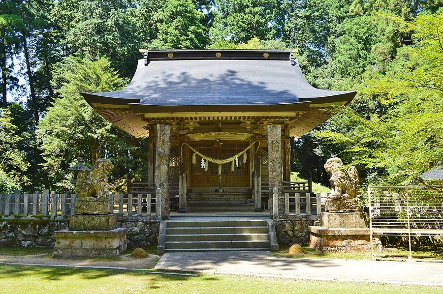 粟鹿神社の拝殿