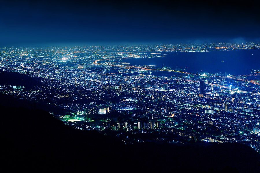 摩耶山掬星台から望む神戸市街の夜景