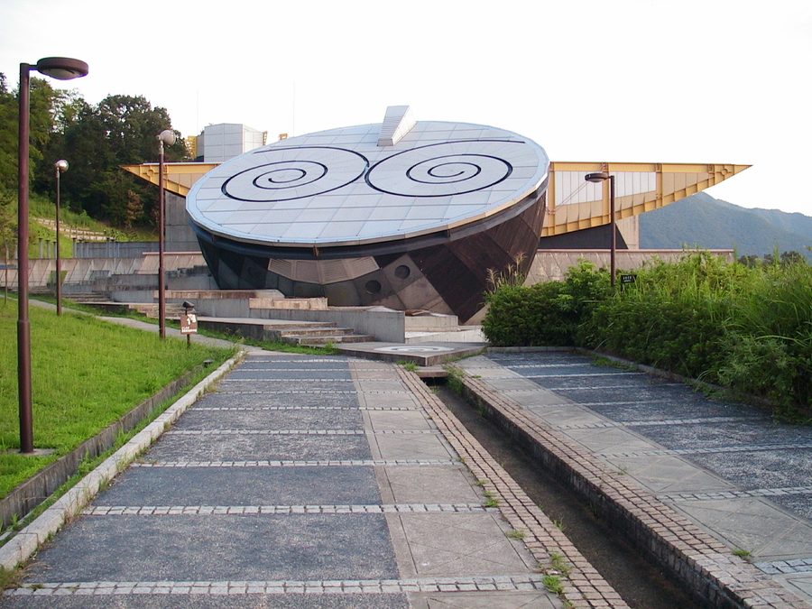 テラ・ドーム（にしわき経緯度地球科学館）