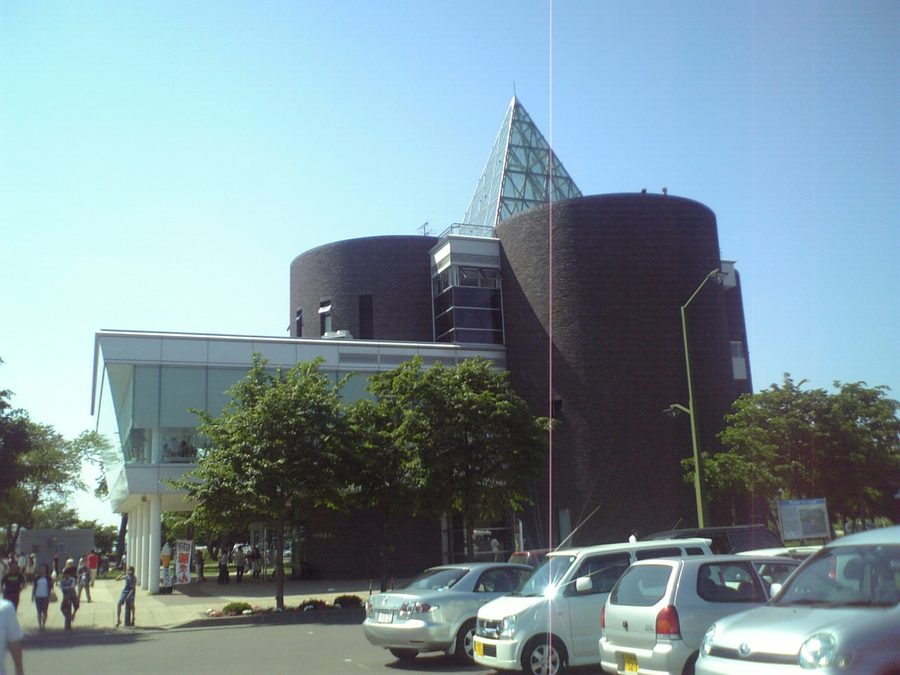 道の駅マオイの丘公園の建物と駐車場
