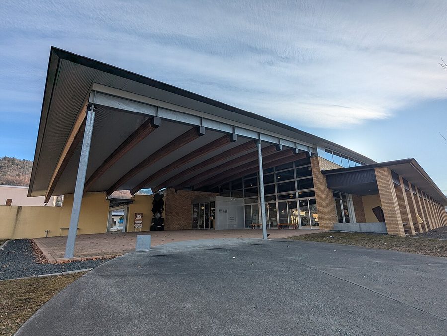 置戸町立図書館