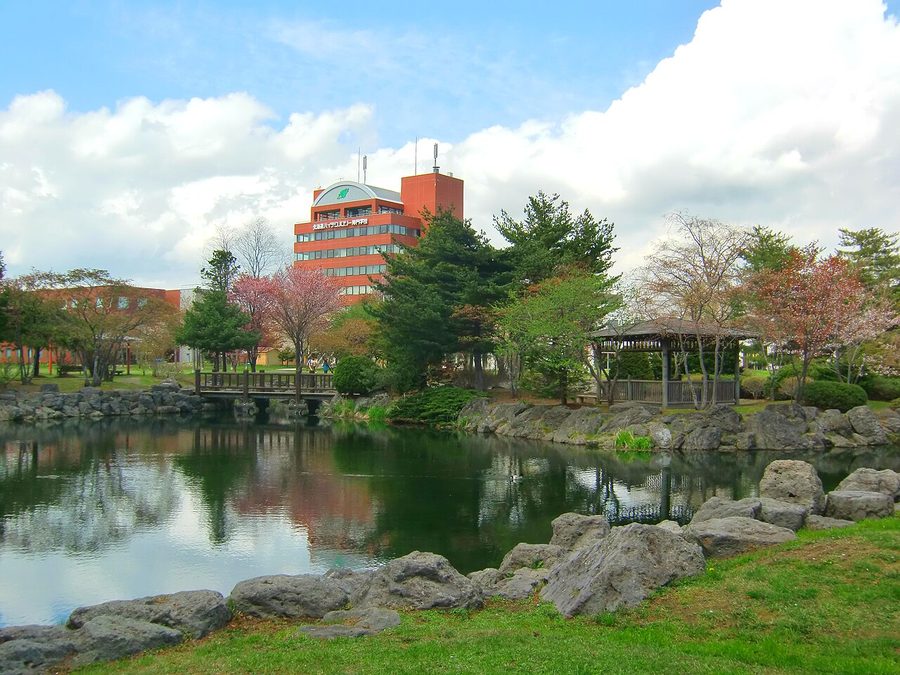 恵み野中央公園の日本庭園