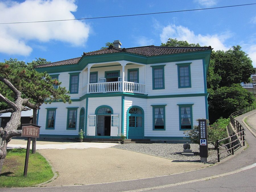 旧檜山爾志郡役場・江差町郷土資料館