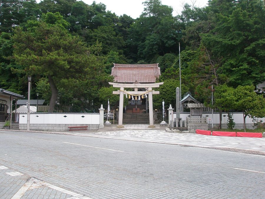 姥神大神宮の全景