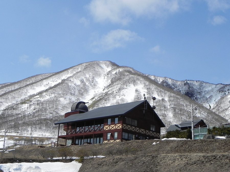 東ヌプカウシヌプリの山並み