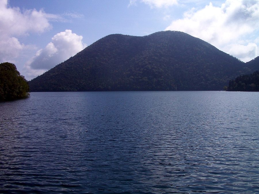 然別湖