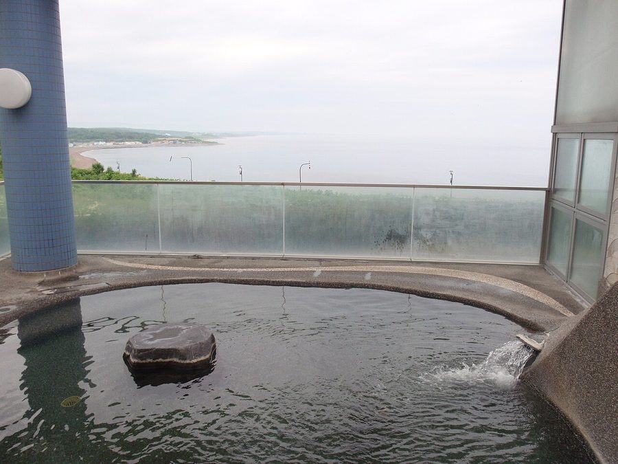 オホーツクオムイ温泉 ホテル日の出岬の露天風呂