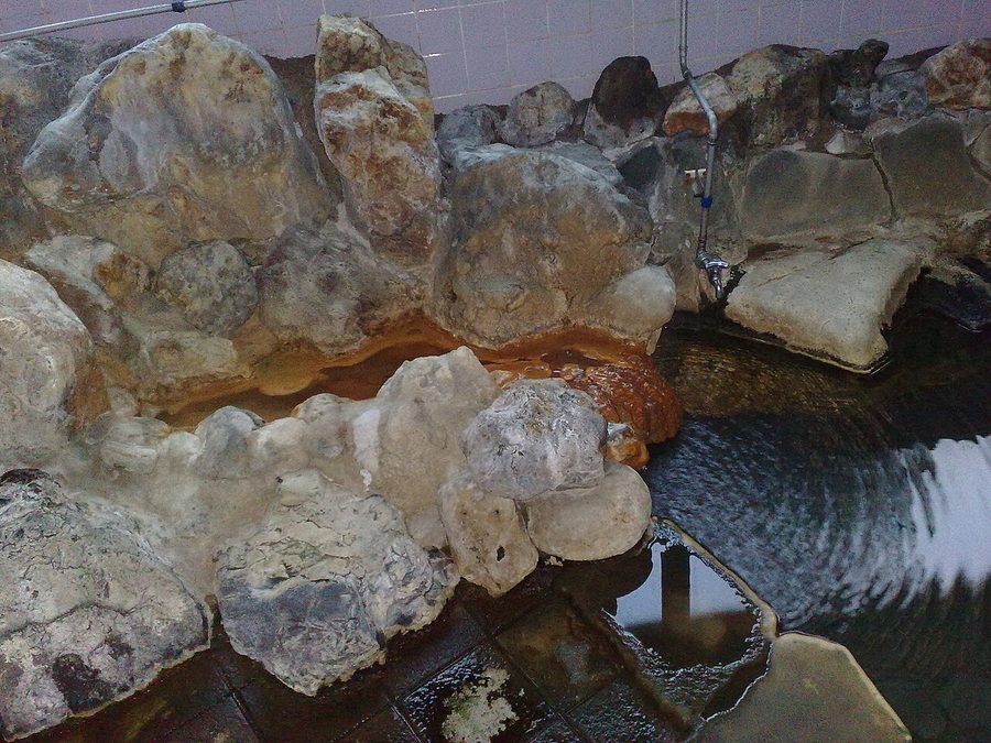 鹿部温泉の宿「吉野湯」の内湯