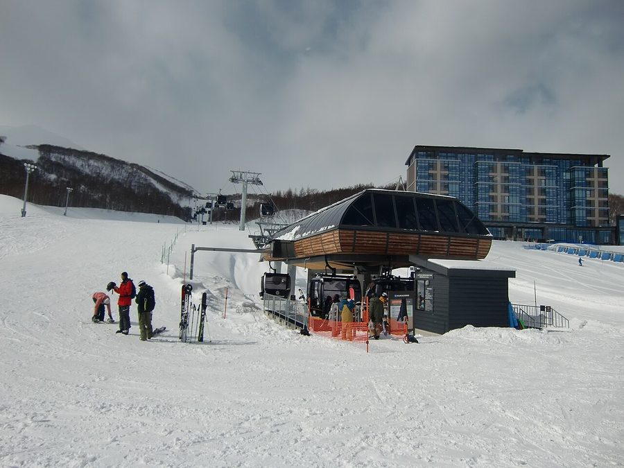 ニセコHANAZONOリゾートのゴンドラ山麓駅