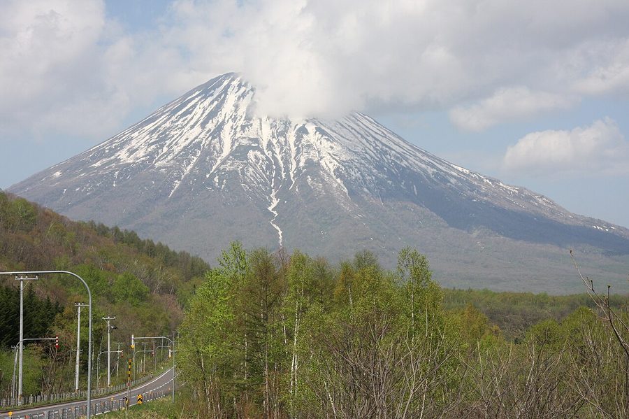 羊蹄山