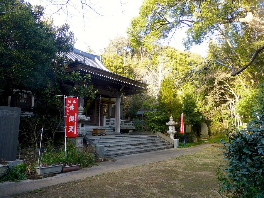薬王寺本堂