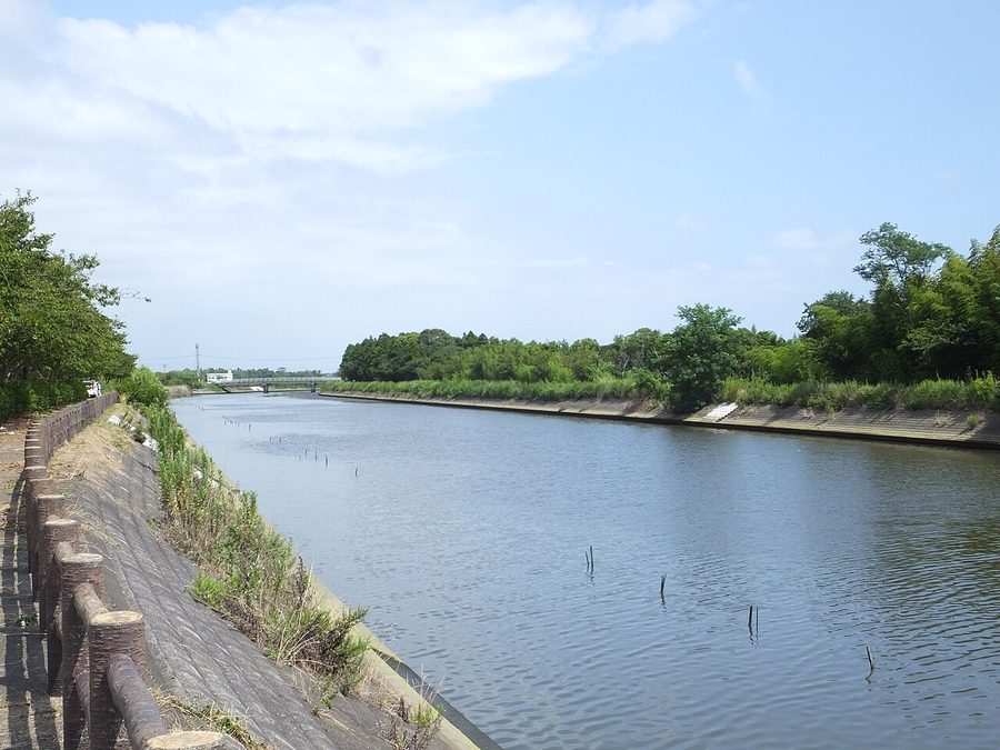 南白亀川