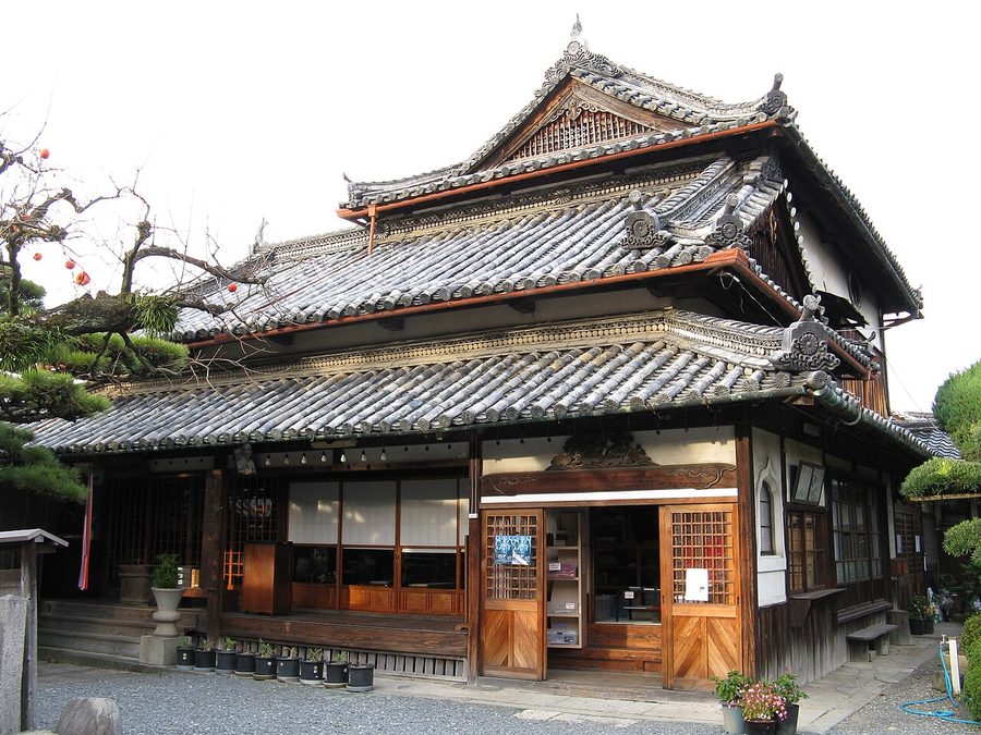 善名称院本堂