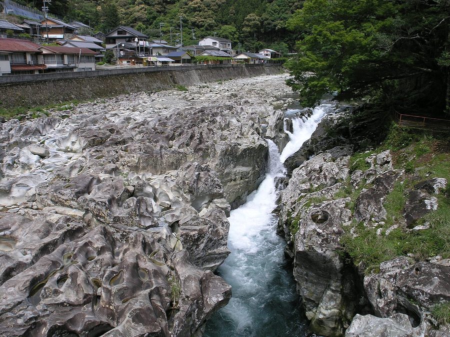 滝の拝