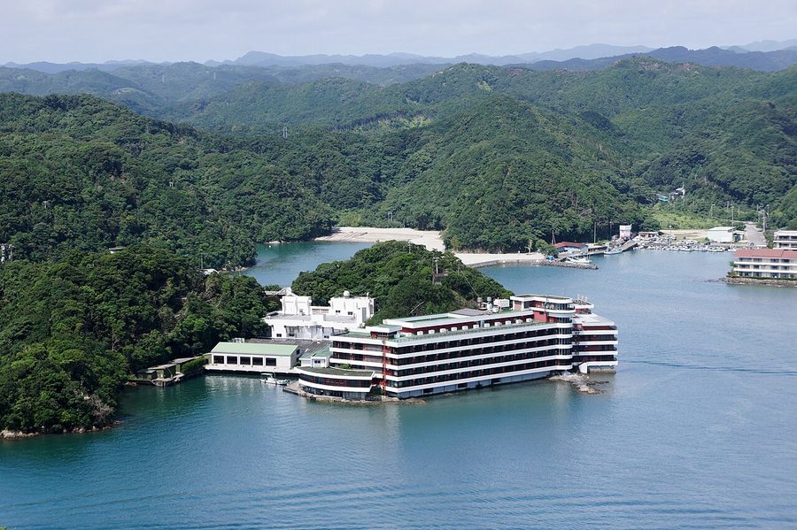 ホテル中の島