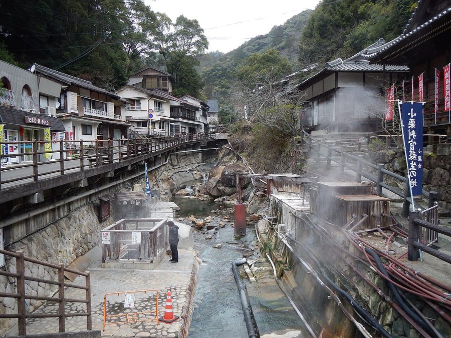 湯の峰温泉