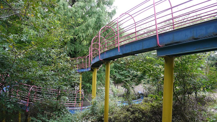 西ノ原中央公園のローラー滑り台