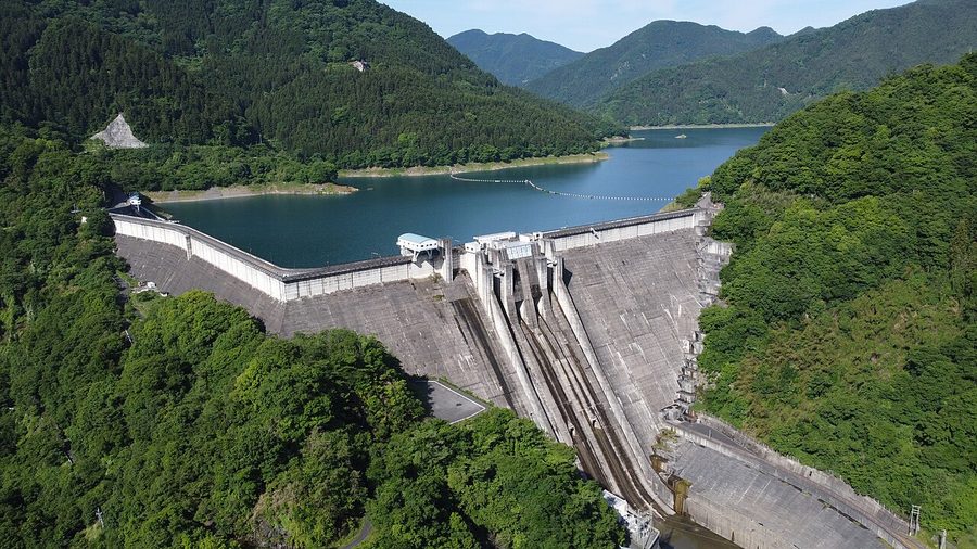 下久保ダムと神流湖