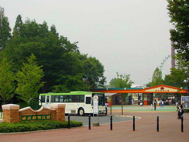 東武動物公園の入り口