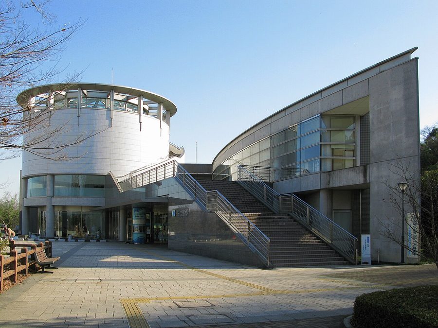 川の博物館・本館
