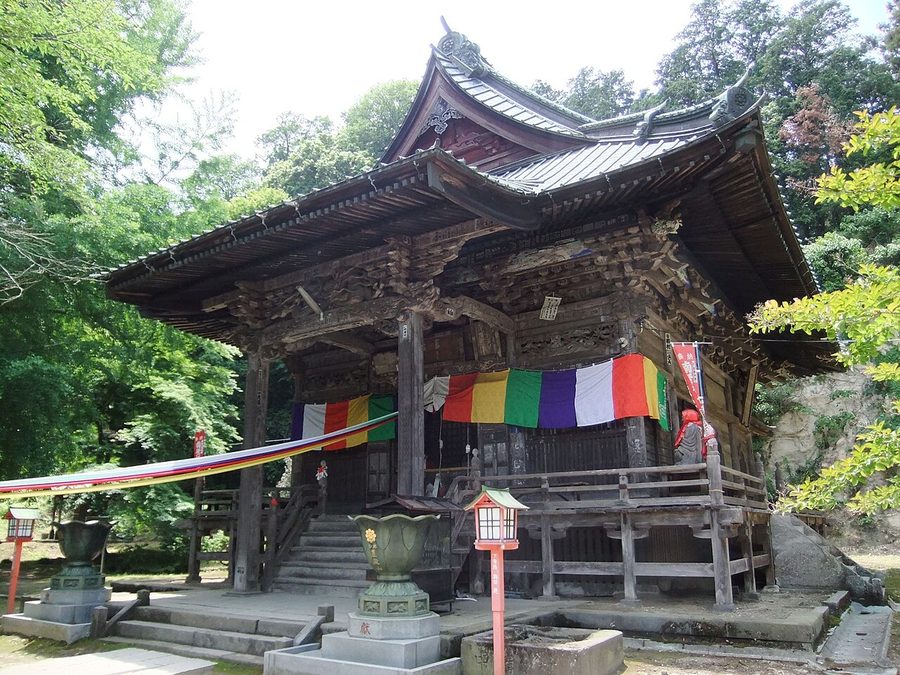 巌殿山正法寺の観音堂