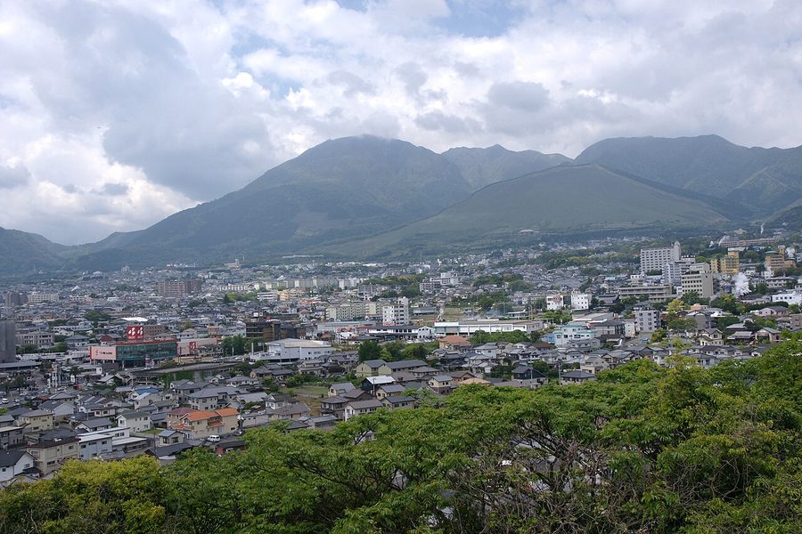 別府の市街地を見下ろす眺め
