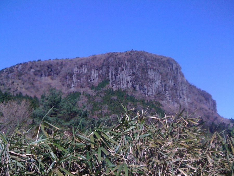 万年山
