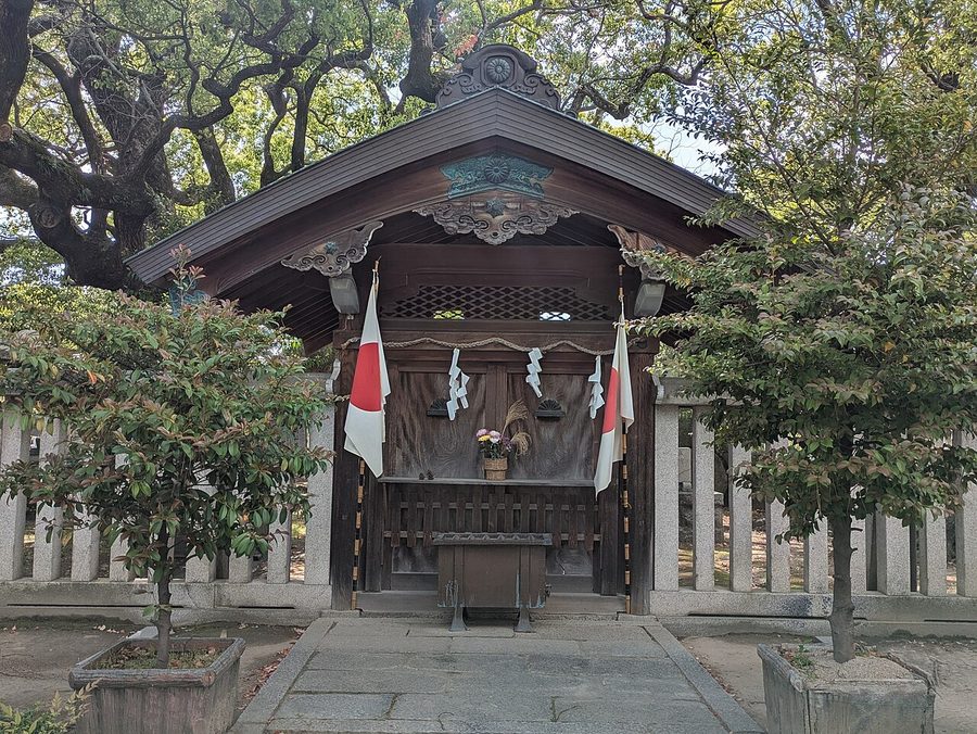 小楠公御墓所