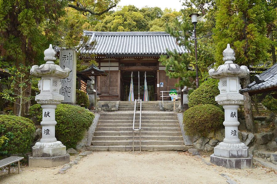 美具久留御魂神社の下拝殿です