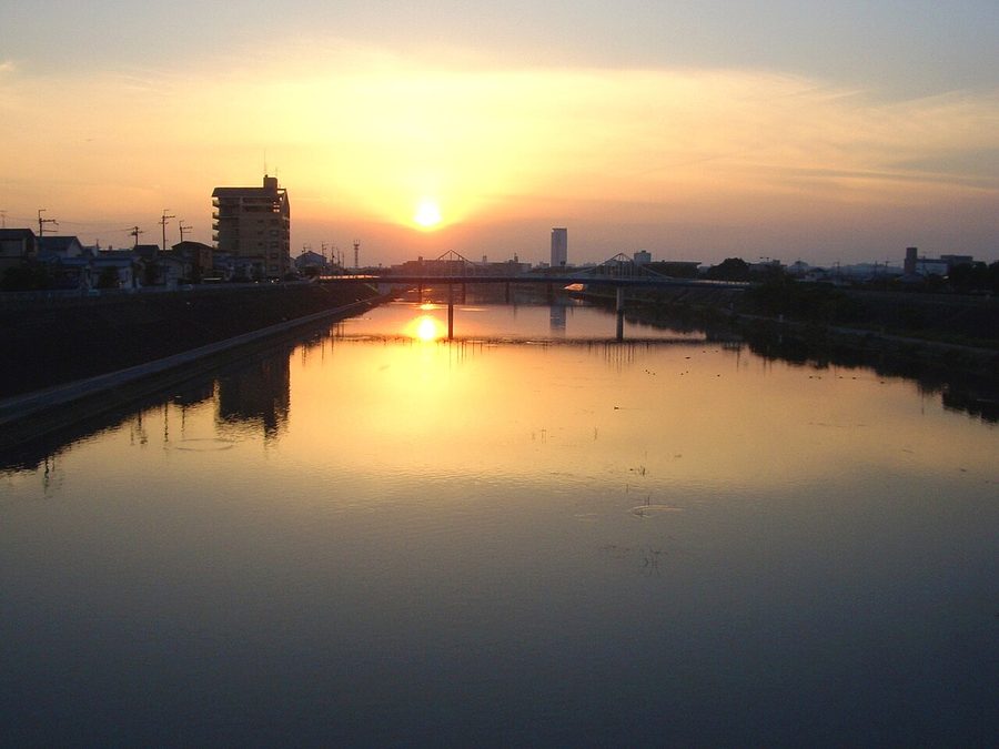 安威川