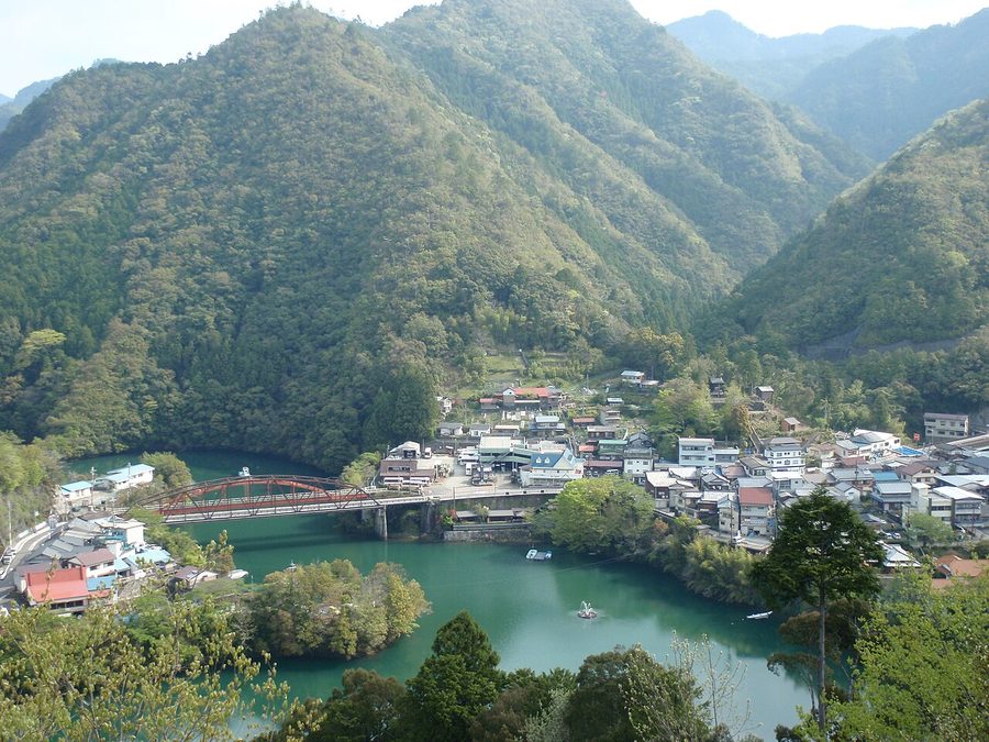 十津川温泉街の中心部