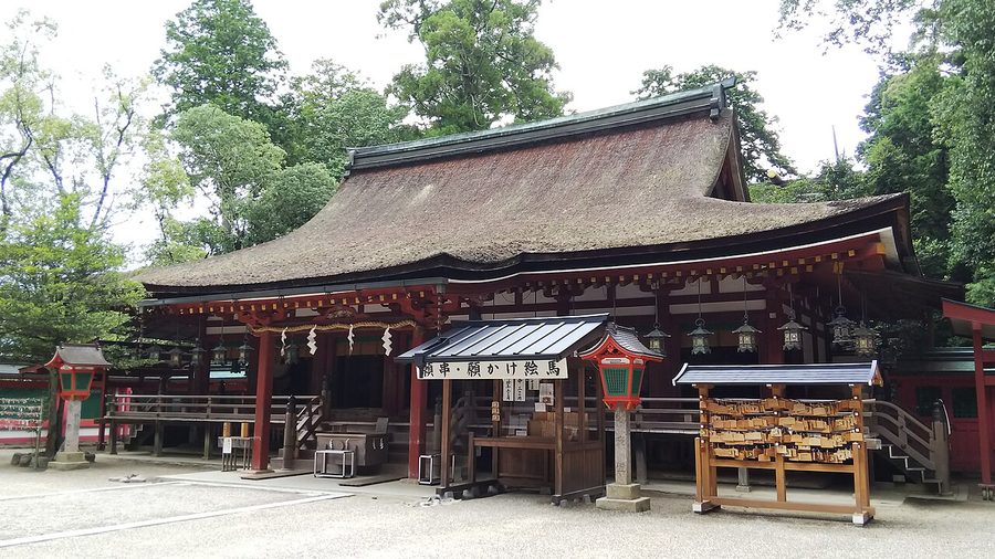 石上神宮の拝殿