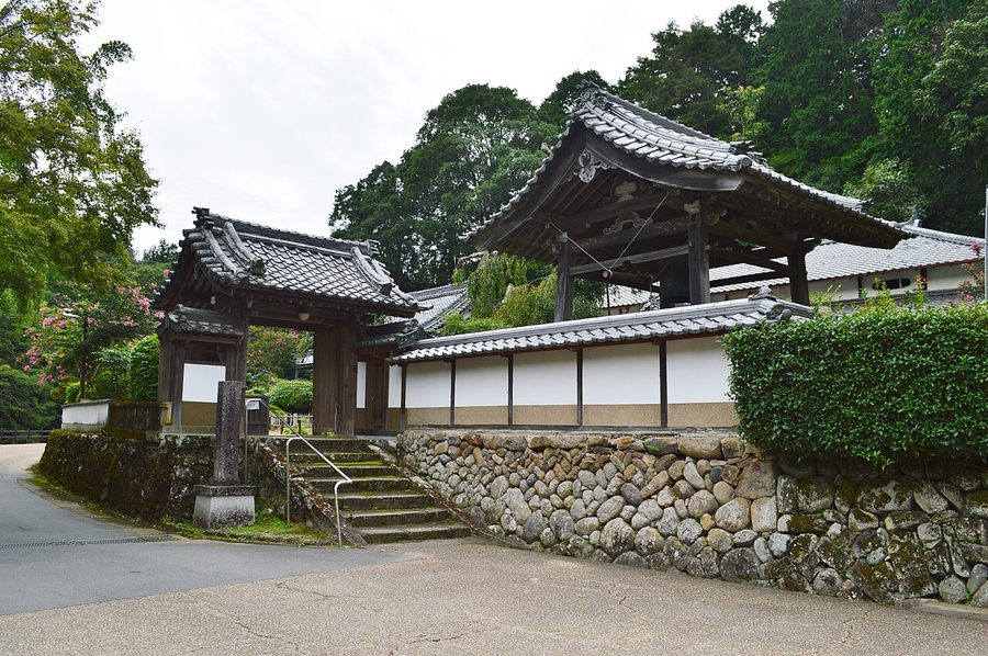 大野寺の山門