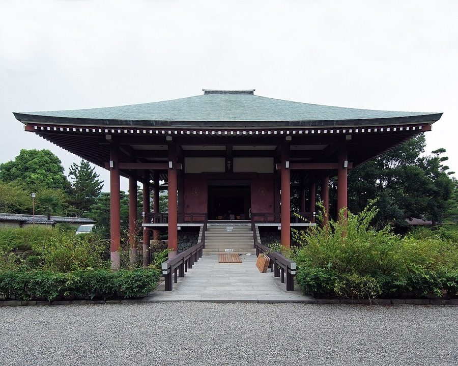 中宮寺本堂