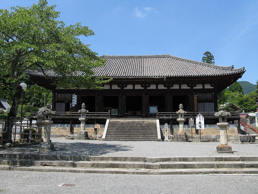 當麻寺の本堂