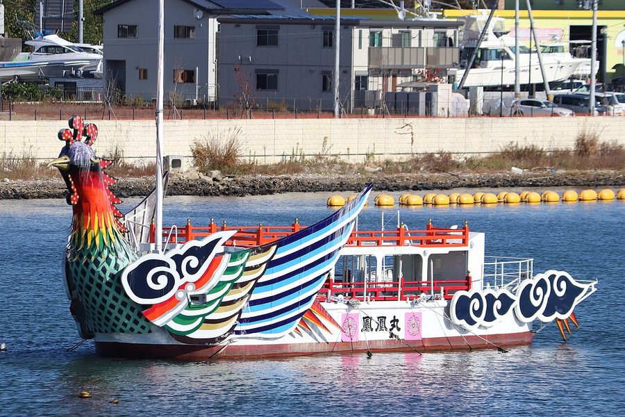 塩竈みなと祭の御座船「鳳凰丸」