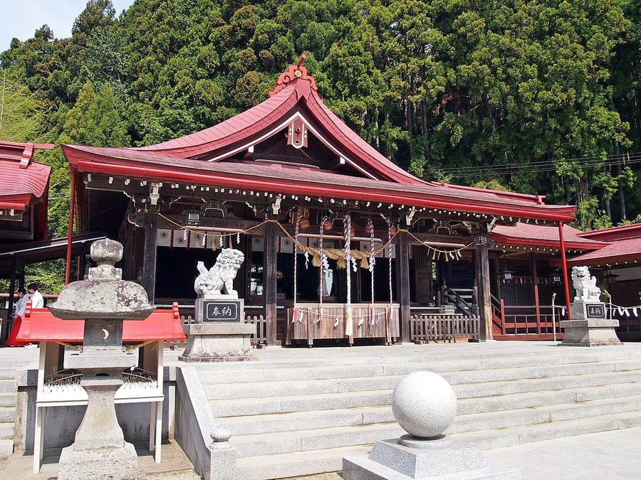 金蛇水神社の拝殿