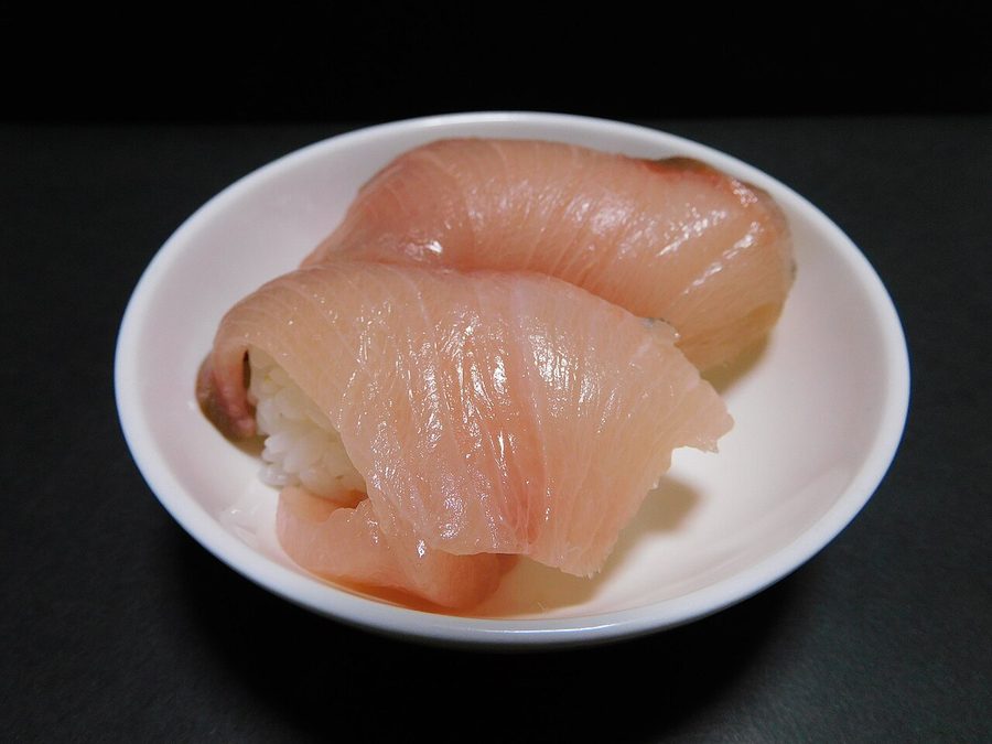 黒瀬ぶりの握り寿司