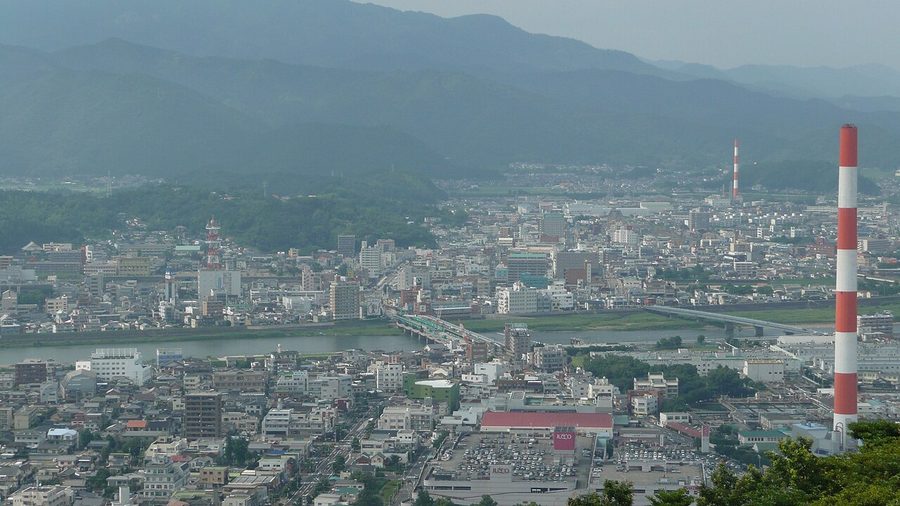 愛宕山展望所から見た延岡市中心部
