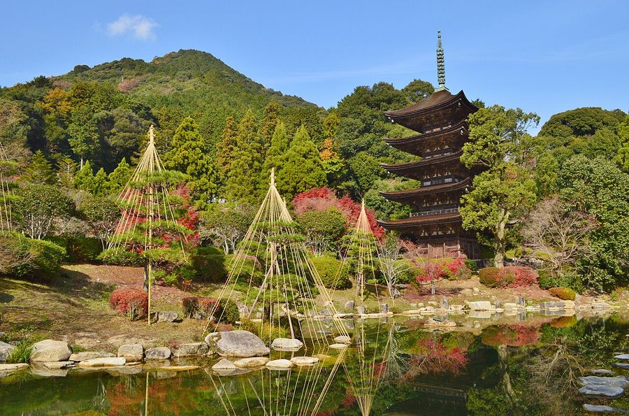 瑠璃光寺五重塔