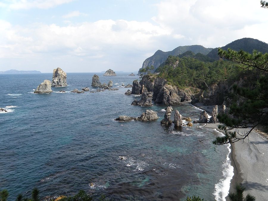 青海島の海岸線