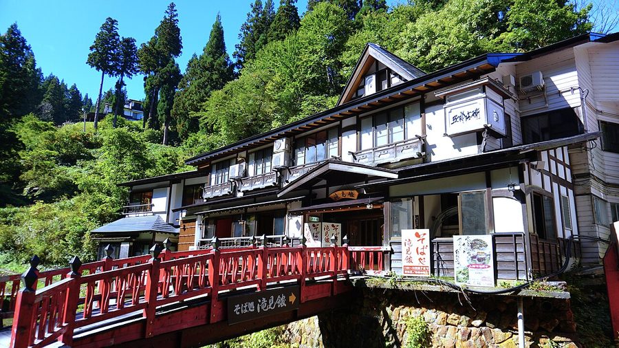 銀山温泉の「そば処 瀧見亭」