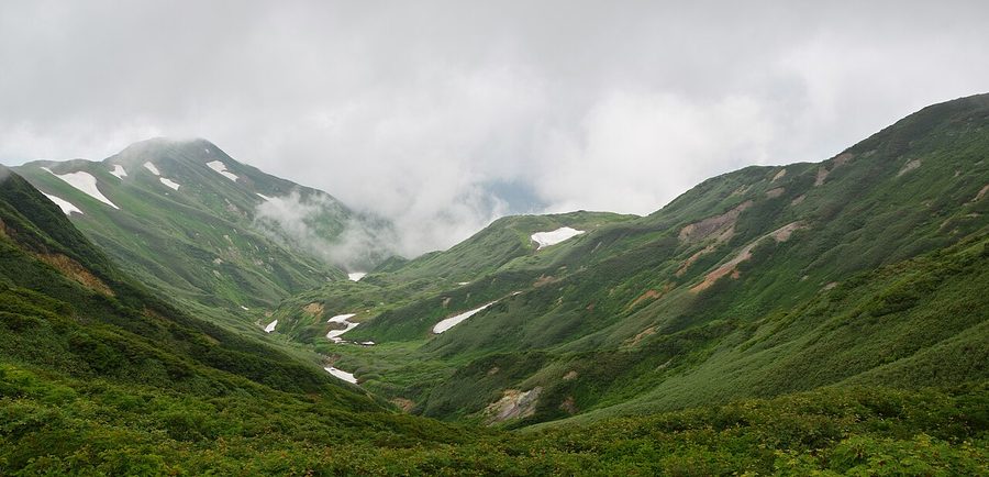 月山の渓谷
