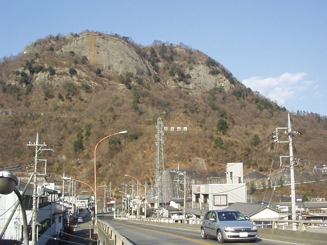 岩殿山