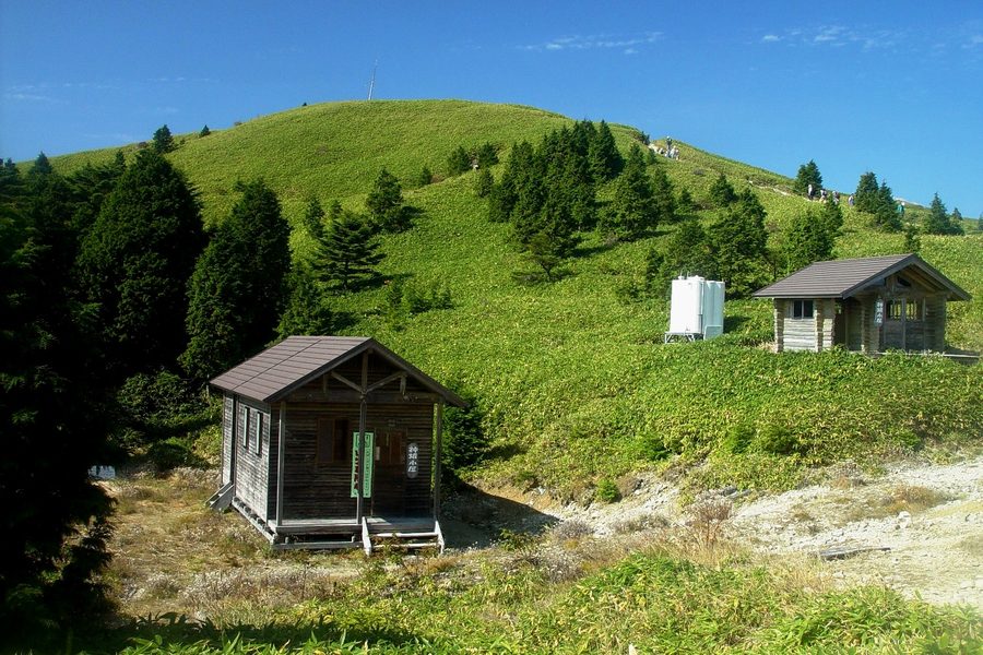 富士見台高原の山小屋（神坂小屋）